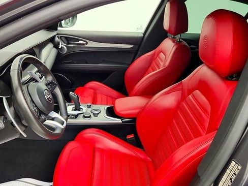 Used 2022 Alfa Romeo Stelvio Veloce AWD/4WD image 21