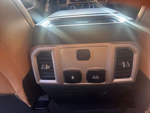 Used 2022 Ford F250 Lariat image 15
