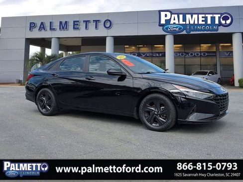 Used 2022 Hyundai Elantra SEL image 1