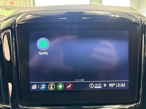 Used 2023 Chevrolet Traverse LT AWD/4WD image 19