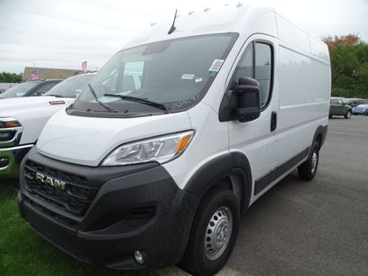 New 2025 RAM ProMaster 1500 w/ Premium Convenience Group