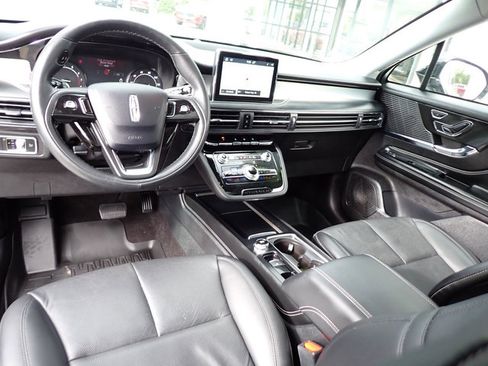 Certified 2022 Lincoln Corsair AWD w/ Premium Package image 17