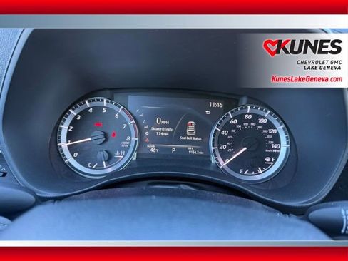 Used 2023 Toyota Highlander LE image 27