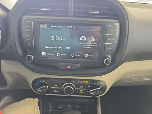 Certified 2024 Kia Soul LX FWD image 15