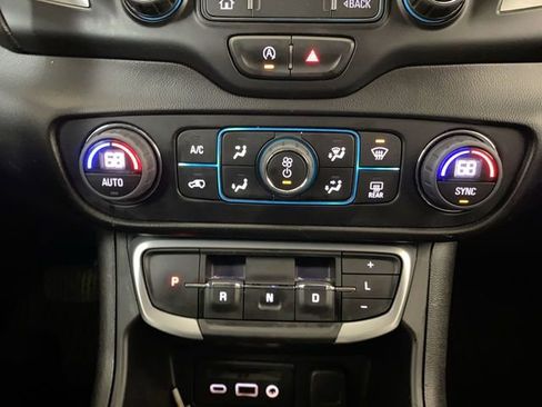 Used 2022 GMC Terrain SLT w/ Infotainment Package II image 42