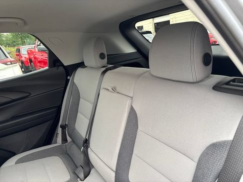 Used 2021 Chevrolet TrailBlazer LT FWD image 21