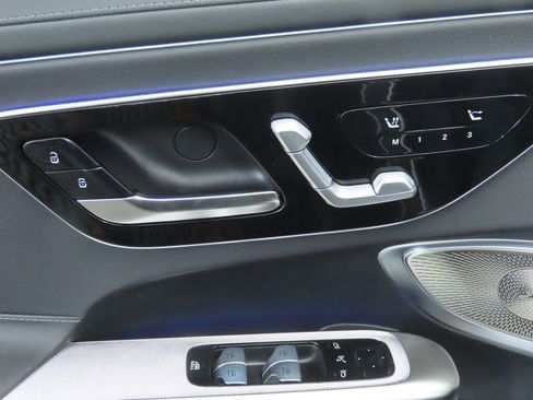 New 2025 Mercedes-Benz CLE 300 4MATIC Cabriolet image 31