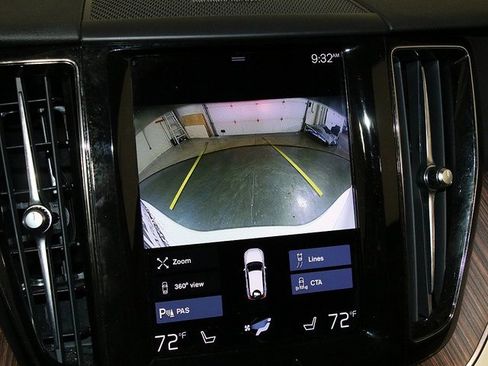 Used 2021 Volvo XC60 T5 Momentum w/ Protection Package image 19