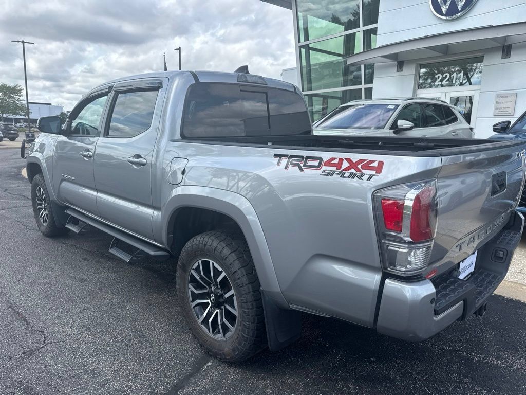 Used 2021 Toyota Tacoma TRD Sport w/ Technology Package AWD/4WD image 4