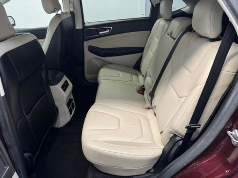 Used 2017 Ford Edge Titanium w/ Technology Package FWD image 31