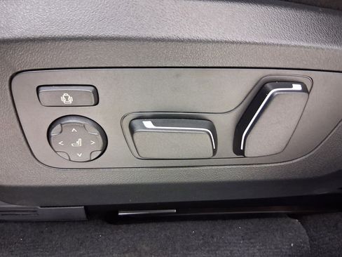 New 2026 BMW X3 xDrive30 w/ Convenience Package image 12