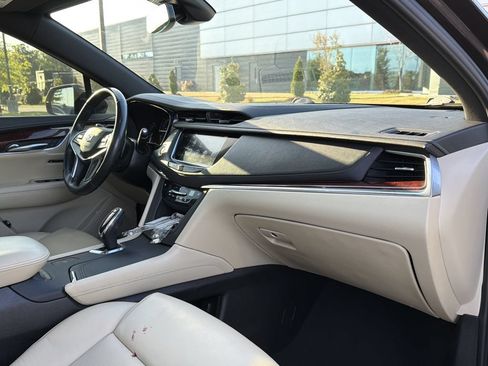 Used 2019 Cadillac XT5 Luxury FWD image 19