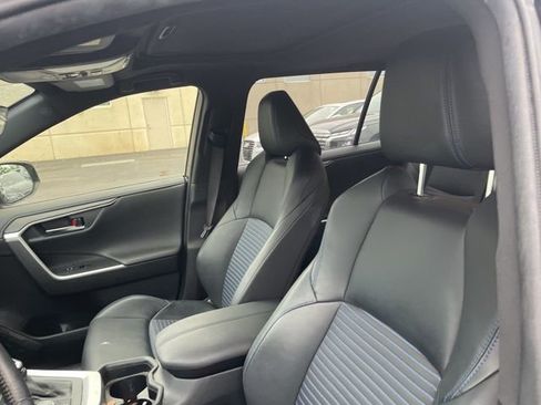 Used 2020 Toyota RAV4 XSE w/ All Weather Liner Package AWD/4WD image 5