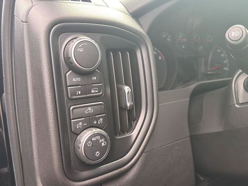 Used 2023 Chevrolet Silverado 1500 Custom w/ Rally Edition AWD/4WD image 10