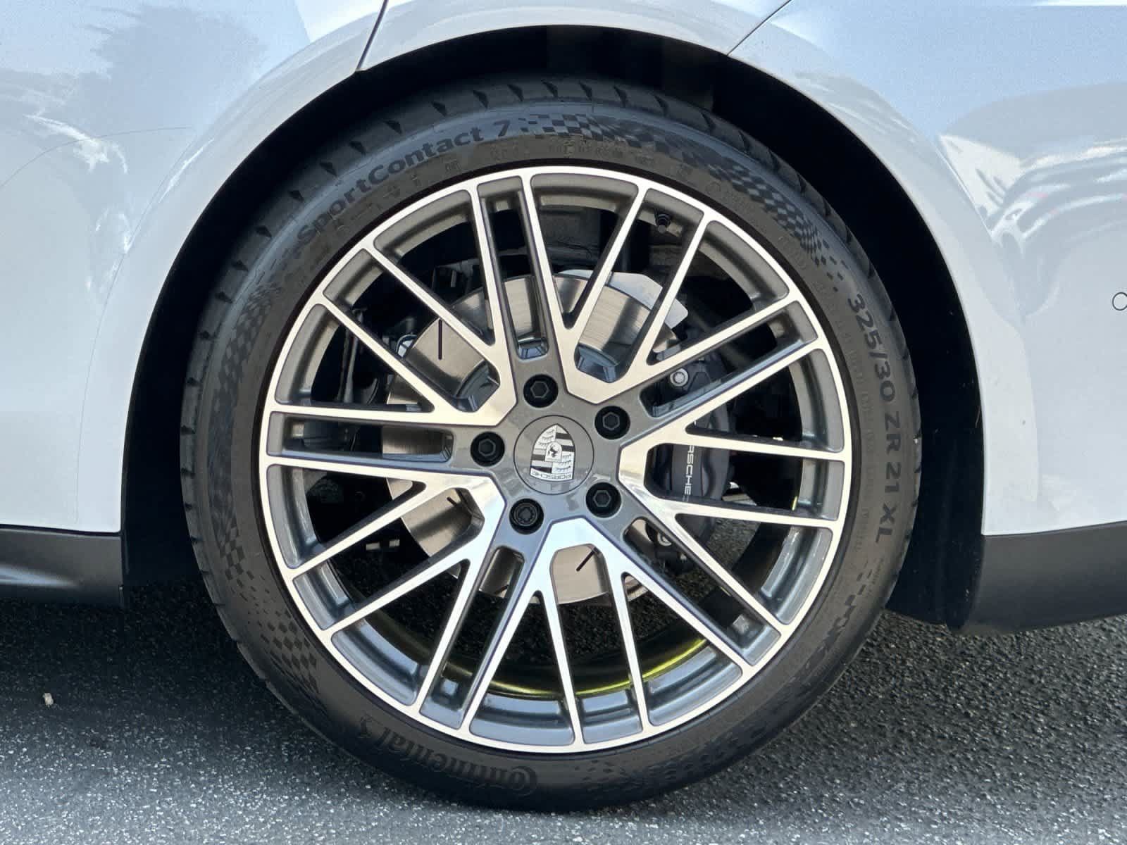Certified 2025 Porsche Panamera 4 AWD/4WD image 31