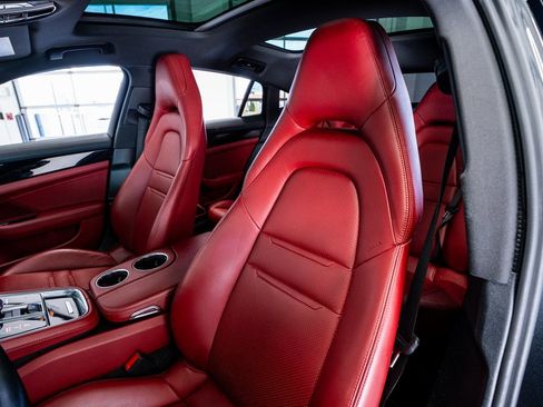 Used 2021 Porsche Panamera 4 image 38