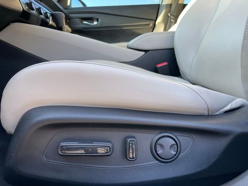 Certified 2025 Honda Accord EX-L image 25