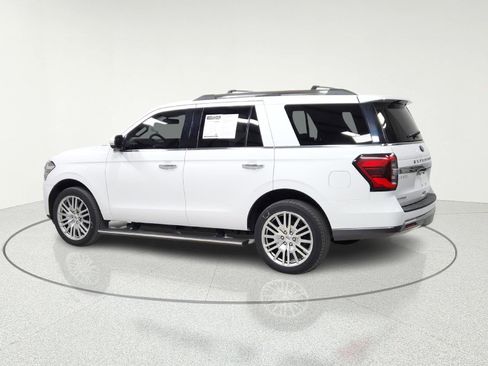 Used 2024 Ford Expedition Limited AWD/4WD image 6