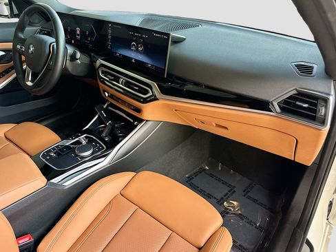 Certified 2024 BMW 330i Sedan w/ Convenience Package image 29