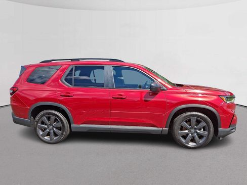 Certified 2025 Honda Pilot Sport image 12