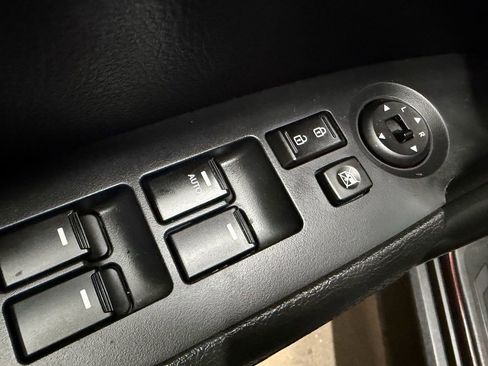 Used 2012 Kia Sorento FWD image 17