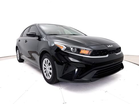 Certified 2022 Kia Forte Sedan FWD image 10