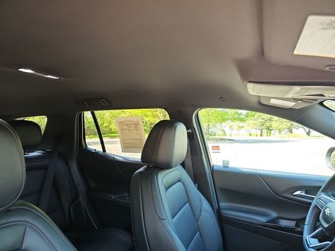 Used 2026 Chevrolet Equinox LT w/ Convenience Package II AWD/4WD image 13