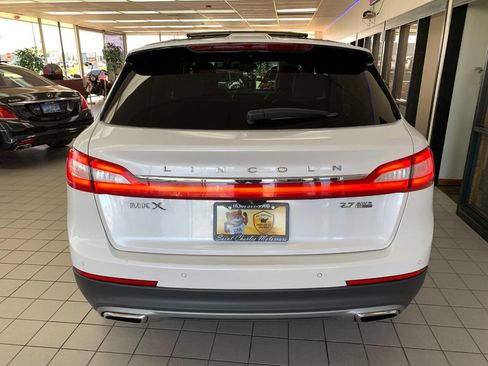 Used 2016 Lincoln MKX Reserve w/ Luxury Package AWD/4WD image 5