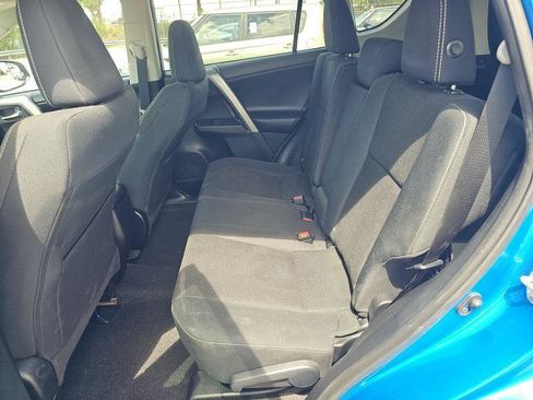 Used 2016 Toyota RAV4 XLE FWD image 15