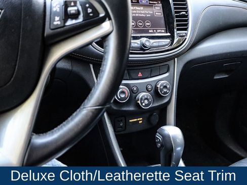 Used 2020 Chevrolet Trax LT w/ Sun & Sound Package image 30