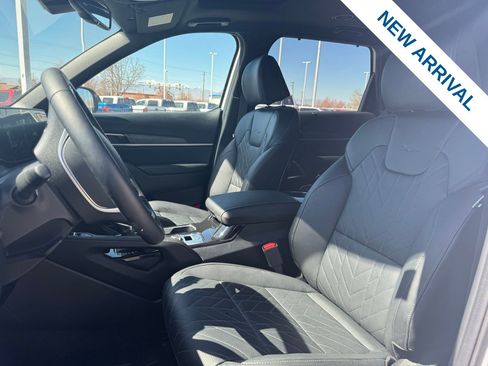 Used 2025 Kia Telluride EX X-Line image 17