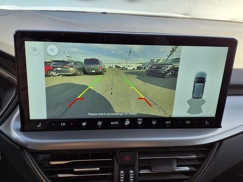 Used 2024 Ford Escape SE image 7