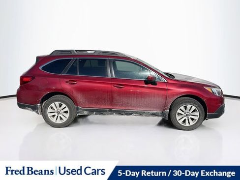 Used 2017 Subaru Outback 2.5i Premium image 17