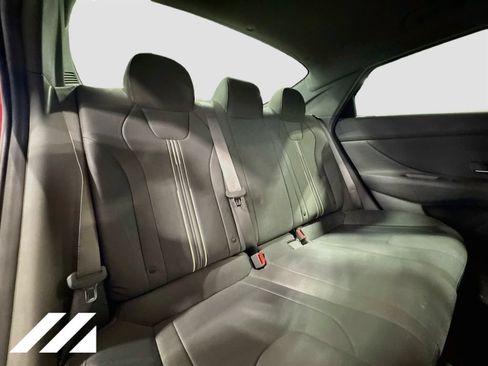 Used 2023 Hyundai Elantra SEL w/ Convenience Package FWD image 26