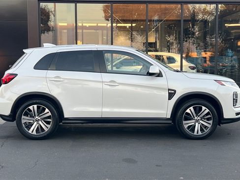 Used 2020 Mitsubishi Outlander Sport ES image 4