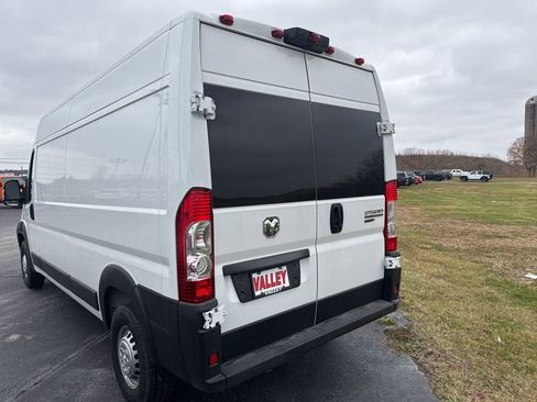 Used 2024 RAM ProMaster 2500 image 6