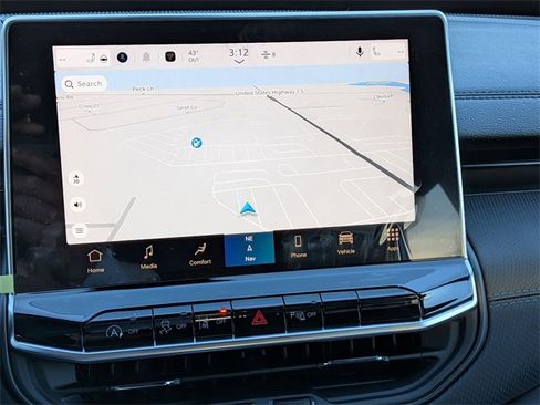 New 2026 Jeep Compass Limited image 25