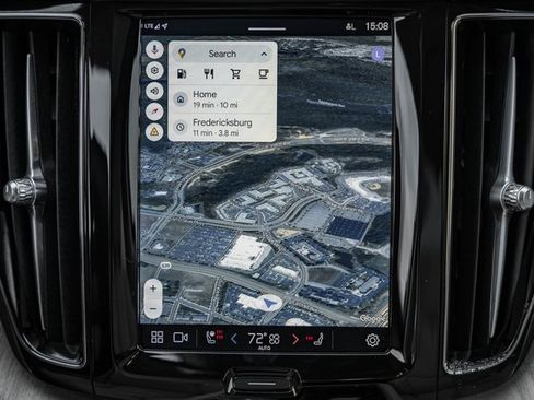 Used 2023 Volvo XC60 B5 Ultimate w/ Climate Package image 22