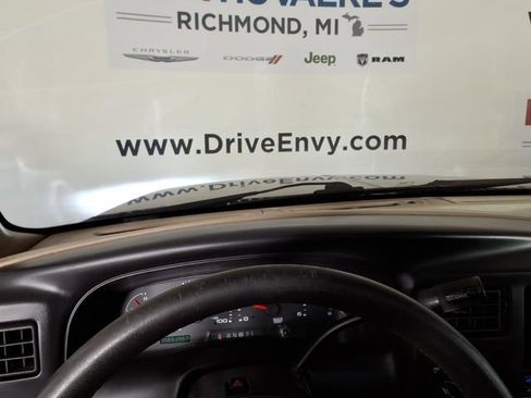 Used 2005 Ford Excursion Limited image 21