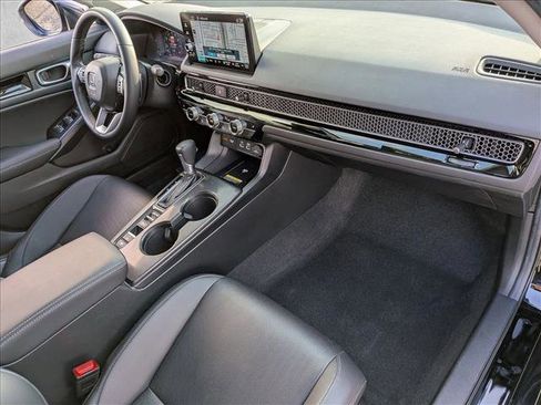 Used 2024 Honda Civic Touring image 21