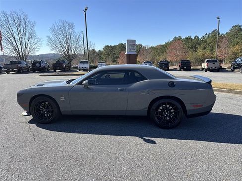Used 2023 Dodge Challenger R/T Scat Pack image 9