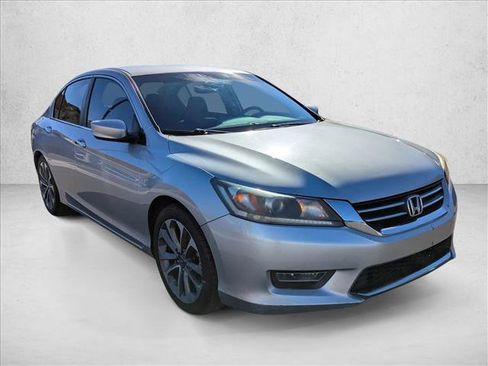 Used 2013 Honda Accord Sport image 3