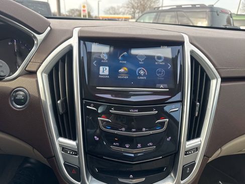 Used 2013 Cadillac SRX Luxury image 19