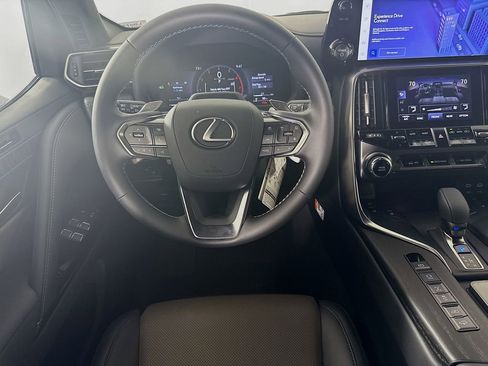 New 2025 Lexus LX 700h Overtrail image 19