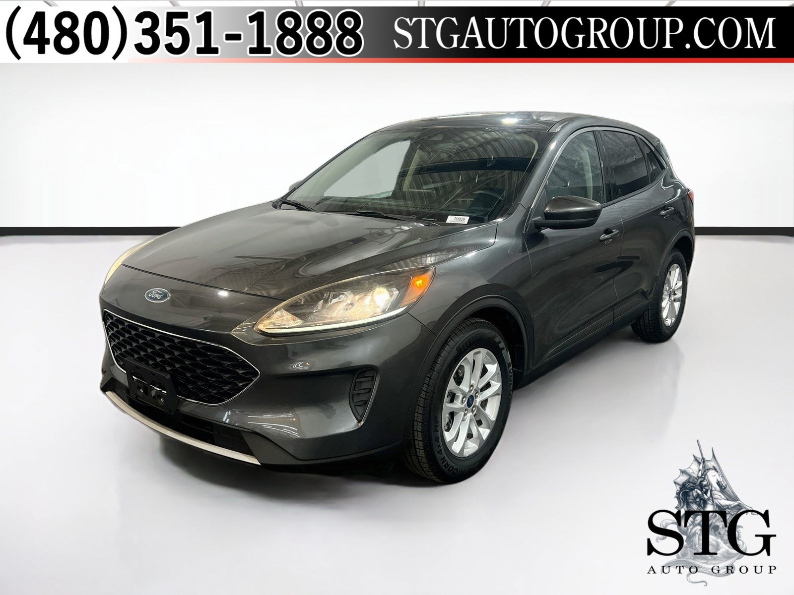 Used 2020 Ford Escape SE FWD image 1