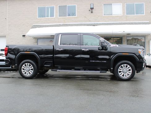 Used 2020 GMC Sierra 3500 Denali w/ Denali Ultimate Package image 21
