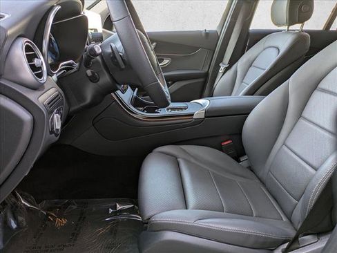 Certified 2022 Mercedes-Benz GLC 300 image 19