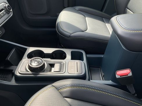 New 2025 Ford Maverick Lobo image 13