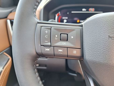 Used 2026 Nissan Rogue Platinum w/ Platinum Premium Package image 22