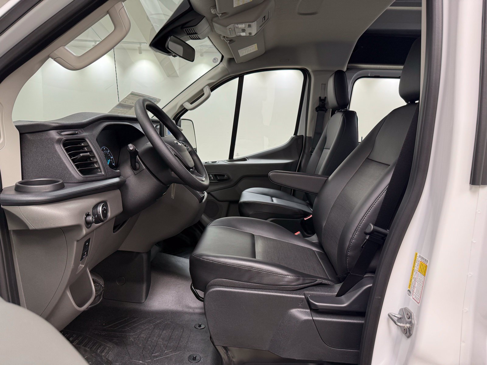 Used 2025 Ford Transit 250 Low Roof w/ Load Area Protection Package RWD image 21